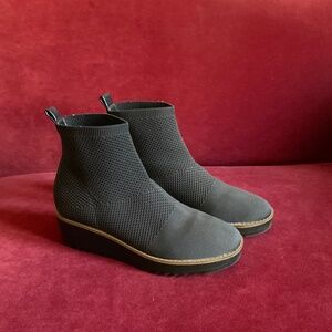 Bandolino Navy Blue Mesh Wedge Bootie